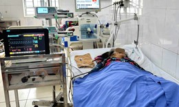 15 phút giành giật sự sống cho cụ bà 86 tuổi ngừng tuần hoàn vì sốc nhiễm khuẩn
