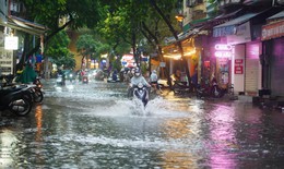 Miền Bắc liên tục mưa lớn cả tuần qua, thiệt hại vẫn còn tiếp diễn