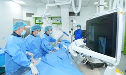 Trái tim bé 7 tuổi được bác sĩ Bạch Mai 'hồi sinh' nhịp đập khoẻ mạnh ngay tại Ninh Bình