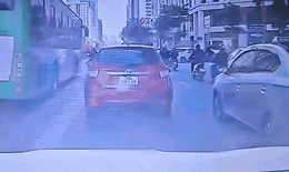Clip tai nạn ở Hà Nội khiến người phụ nữ tử vong, Cục CSGT cảnh báo thói quen đi xe máy của nhiều người