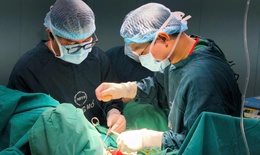 Suýt mất mạng vì tự ý nặn mụn ở vùng hậu môn