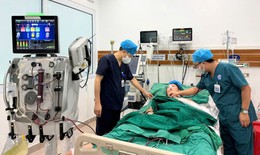 Cứu sống bệnh nhân 16 tuổi sốc tim do viêm cơ tim cấp bằng kỹ thuật ECMO