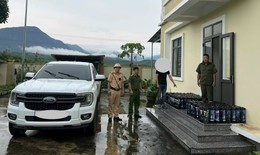 Phát hiện xe vận chuyển 148 bình nghi chứa 'khí cười'