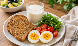 Sau tuổi 50, bữa sáng nên ăn gì để sống khỏe mạnh, hạn chế mất cơ?