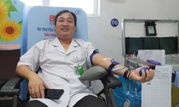 Y, bác sĩ trao thêm hy vọng sống bằng những giọt máu hồng