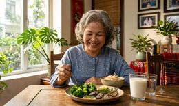 4 mẹo dinh dưỡng giúp người cao tuổi phòng ngừa loãng xương