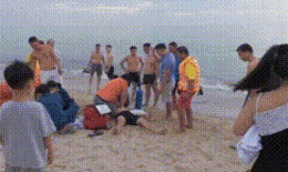 Bác sĩ kể giây phút cùng đồng nghiệp căng mình cứu người nguy kịch trên bãi biển