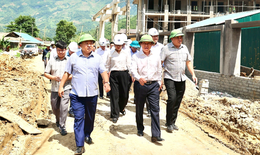 Phó Thủ tướng kiểm tra tiến độ trường nội trú hơn 251 tỷ đồng tại Tuyên Quang