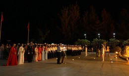 Xúc động lễ thắp nến tri ân các anh hùng liệt sĩ của cán bộ, chiến sĩ Hải quân