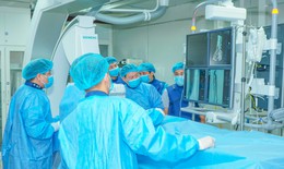 Cứ ngỡ đã qua cơn nguy kịch, cụ bà bất ngờ bị đột quỵ lần hai vì cục máu đông 'đổi hướng'