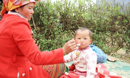 Cách xác định trẻ bị suy dinh dưỡng không dựa trên cân nặng hay chiều cao