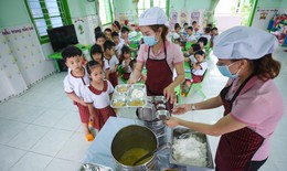 Bữa ăn học đường phải chú trọng đến phát triển chiều cao cho trẻ