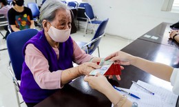 Bộ Y tế phản hồi kiến nghị 'giảm tuổi hưởng trợ cấp hưu trí xã hội xuống 70, nâng mức hỗ trợ hàng tháng'