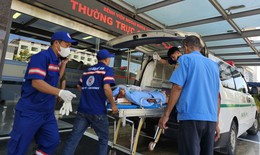 Ô tô khách tông vào đuôi xe container trên cao tốc, hàng chục người nhập viện
