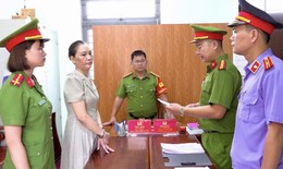 Khởi tố người phụ nữ về hành vi 'Lợi dụng quyền tự do dân chủ, xâm phạm lợi ích của Nhà nước, quyền và lợi ích hợp pháp của cá nhân'