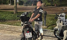 Rình khách tắm biển, trộm chìa khóa mở cốp xe lấy tiền