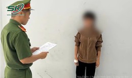 'Nữ quái' vào bệnh viện làm loạn, chửi bới rồi hành hung nhân viên y tế gây phẫn nộ