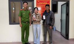 Bất ngờ nhận được 200 triệu đồng, người phụ nữ liền báo công an để trả lại