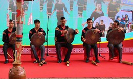 Đưa tiếng cồng chiêng ngân vang trong nhịp sống hiện đại