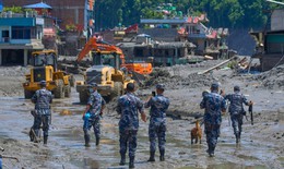 Hơn 360 người thiệt mạng, 1.300 người mất tích trong trận lũ quét ở Nepal