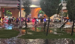 Mưa lớn bao trùm miền Trung kéo dài bao lâu?