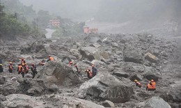 Chạy đua giải cứu 900 người có thể vẫn mắc kẹt trong các hầm thủy điện Nepal