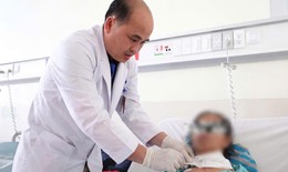 Hàng trăm bệnh nhân ung thư chờ xạ trị 4-6 tuần, Bệnh viện Ung bướu xoay xở ra sao?