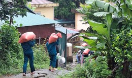 Di dời khấn cấp các hộ dân tại Quan Sơn trước vết nứt kéo dài 100 mét