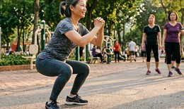Sau tuổi 50, tập chân có giúp giảm mỡ toàn thân?