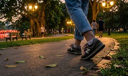 Thời điểm tốt nhất đi bộ sau bữa tối nhằm kiểm soát đường huyết