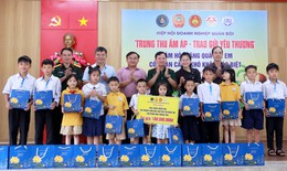 Trao quà Trung thu cho trẻ em có hoàn cảnh đặc biệt khó khăn tại Nghệ An