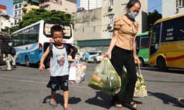 Chiều cuối kỳ nghỉ Quốc khánh 2/9, bến xe Hà Nội nhộn nhịp người trở về