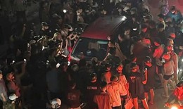 Điều tra vụ hàng trăm người tụ tập livestream một chiếc ô tô ở Thái Nguyên