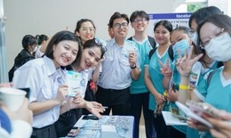Đại học Y Dược TPHCM đưa vaccine vào đào tạo bác sĩ sau đại học