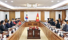 Chủ tịch Quốc hội Trần Thanh Mẫn hội kiến Thủ tướng Hàn Quốc Han Seong-sook