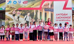 Hỗ trợ trẻ em an toàn, sạch khỏe trở lại trường học