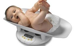 Cách chăm sóc trẻ sinh non nhẹ cân