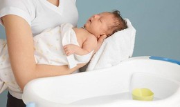 Cách tắm cho bé khi bị sốt