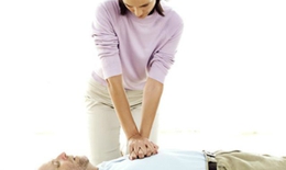 Cách sơ cứu khi không có dụng cụ y tế