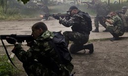 Bị tấn công dữ dội, lính Ukraine tháo lui khỏi sân bay Luhansk