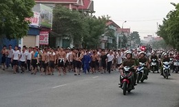 300 học viên cai nghiện phá trại 'diễu hành', dân nín thở lo lắng