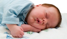 Trẻ ngủ ít có nguy cơ béo phì