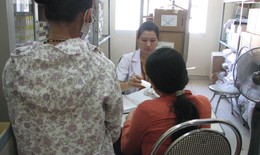 Trẻ nhiễm HIV từ mẹ: nguy cơ cao nhất ở giai đoạn chuyển dạ
