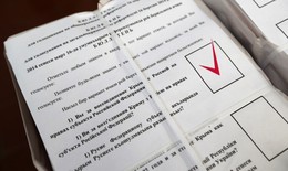 Các đảng chính trị Crimea đồng ý bỏ phiếu gia nhập Nga