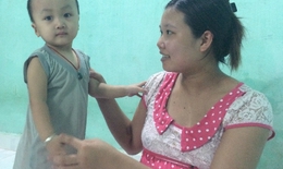 Bé trai mang bệnh hiếm chờ đứa em sắp chào đời cứu sống