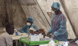 Bác sĩ chống dịch ebola đã nhiễm bệnh và tử vong