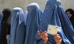 Afghanistan tiến hành cuộc bầu cử mang tính bước ngoặt