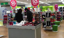 Cảnh sát Nhật khiến một người Việt ăn cắp rơi lệ