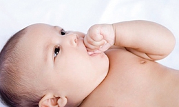 Trẻ sinh non vì mẹ không chăm sóc răng tốt
