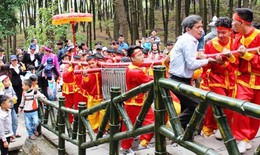 Dâng bánh chưng 700kg tri ân thân mẫu Chủ tịch Hồ Chí Minh